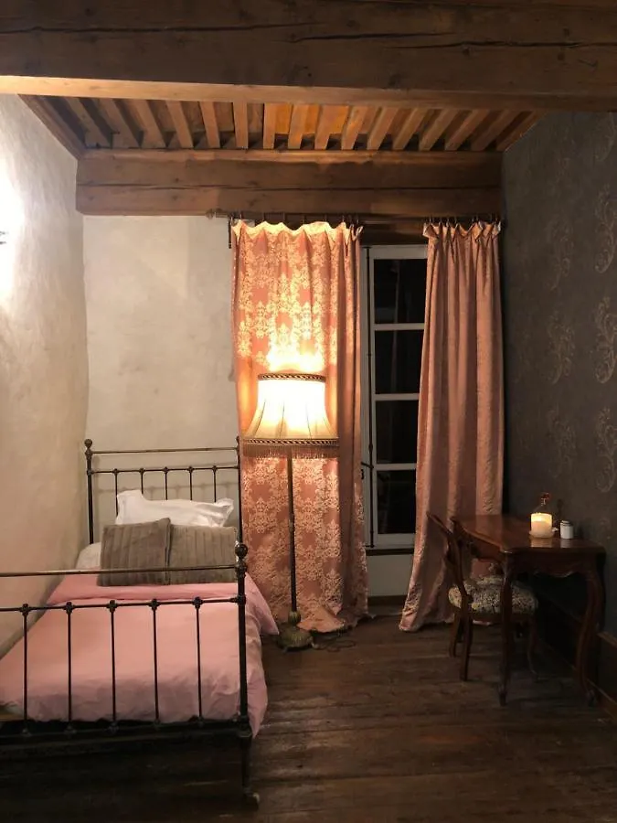 Domaine Du Tres-Haut - Chateau De Montanges Guest house
