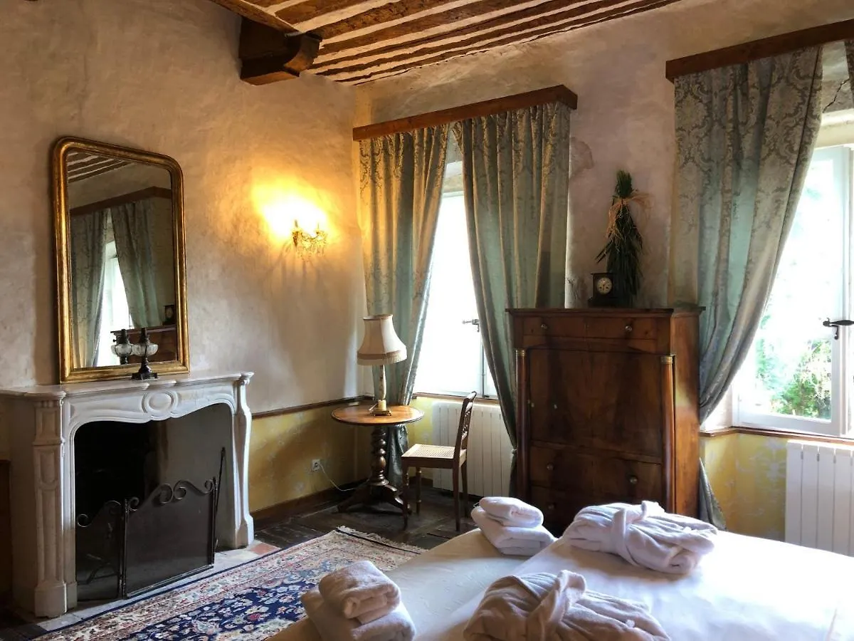 Guest house Domaine Du Tres-Haut - Chateau De Montanges