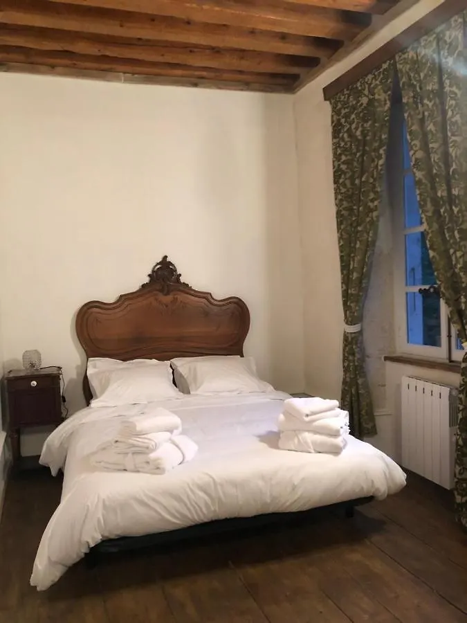 Guest house Domaine Du Tres-Haut - Chateau De Montanges France