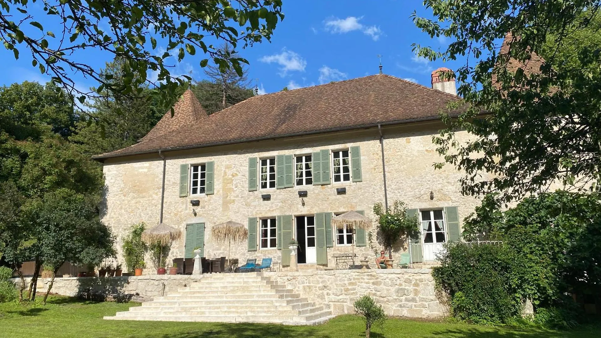 Gasthuis Domaine Du Tres-Haut - Chateau De Montanges